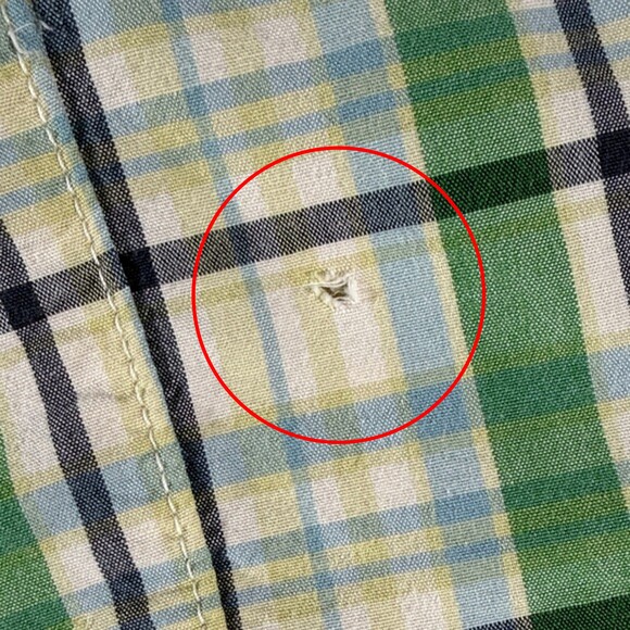 Banana Republic mens green yellow plaid flat front 10" Bermuda shorts - size 35 - Picture 6 of 11